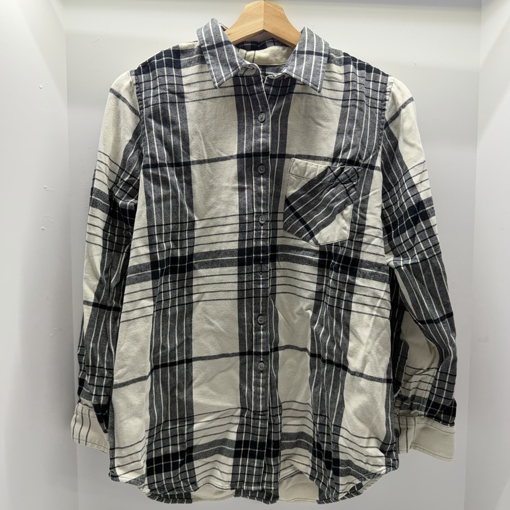 Banana Republic Soft Wash Flannel Plaid Button Up Shirt Black White Petite M